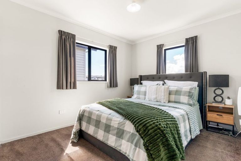 Photo of property in 14 Taiaapure Street, Weymouth, Auckland, 2103