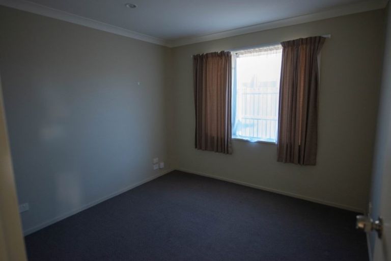 Photo of property in 3 Rooney Place, Aidanfield, Christchurch, 8025
