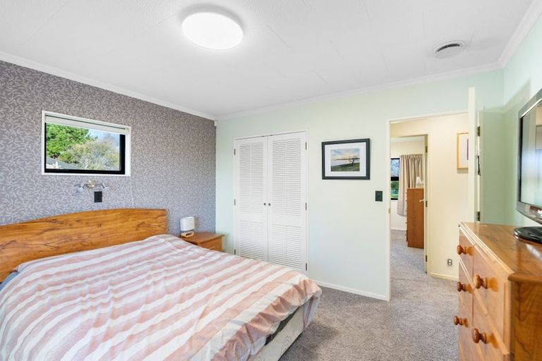 Photo of property in 249 Tararua Road, Levin, 5571