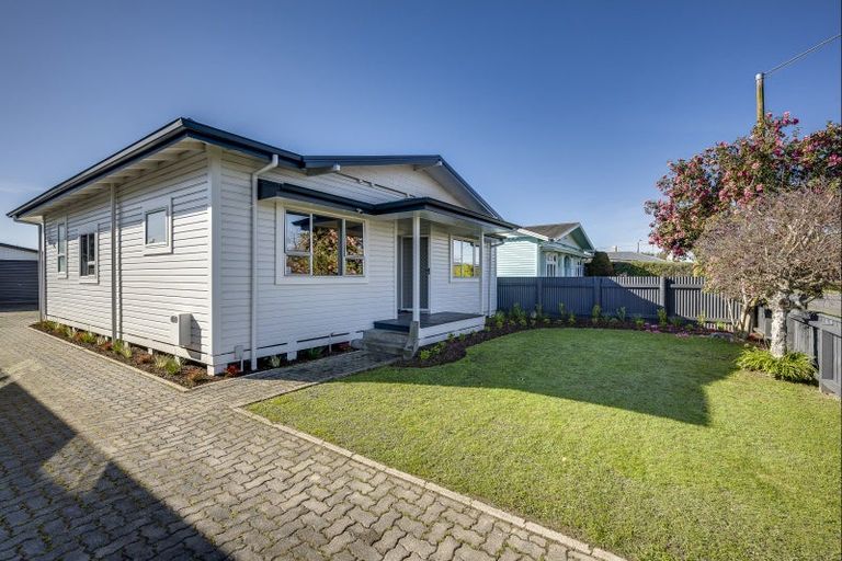 Photo of property in 422 Massey Street, Akina, Hastings, 4122