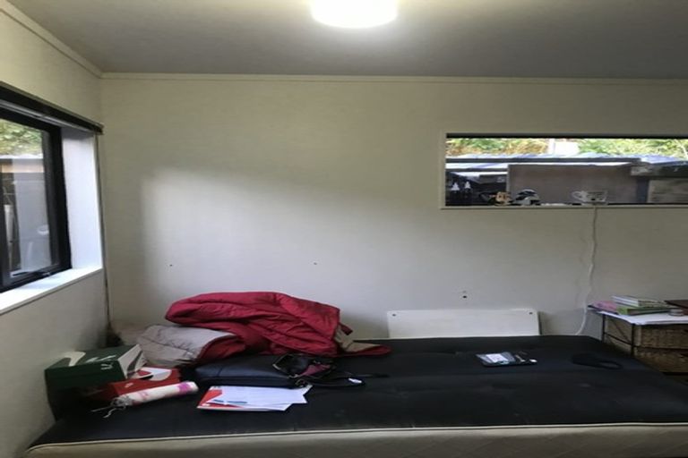 Photo of property in 27 Postgate Drive, Whitby, Porirua, 5024