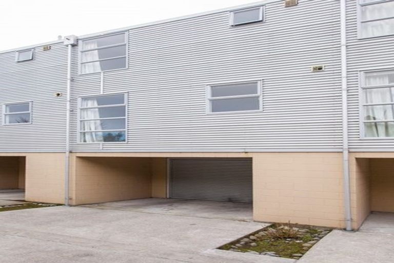 Photo of property in 150 Purchas Street, Edgeware, Christchurch, 8013