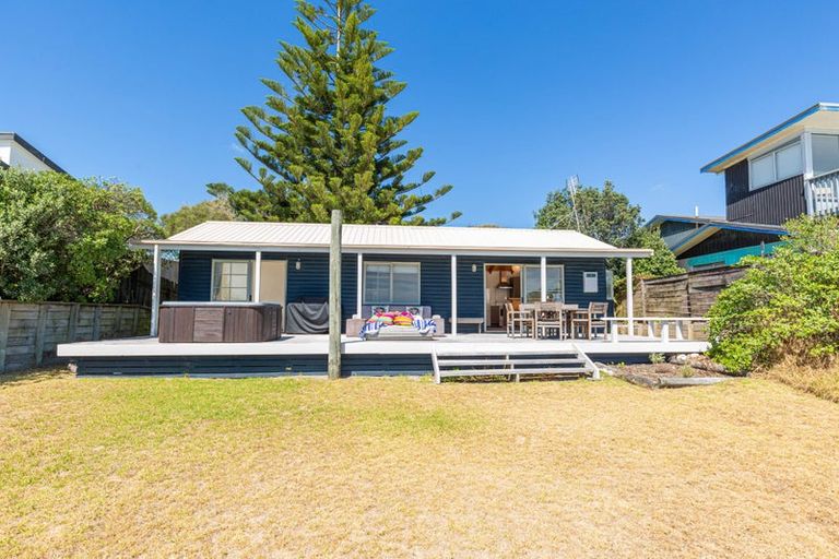 Photo of property in 279 Pukehina Parade, Pukehina, Te Puke, 3189