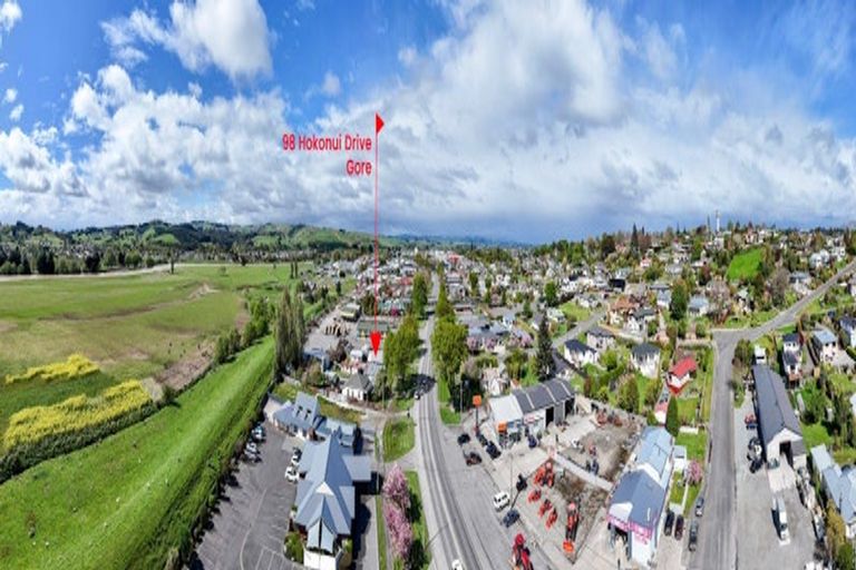 Photo of property in 98 Hokonui Drive, Gore, 9710