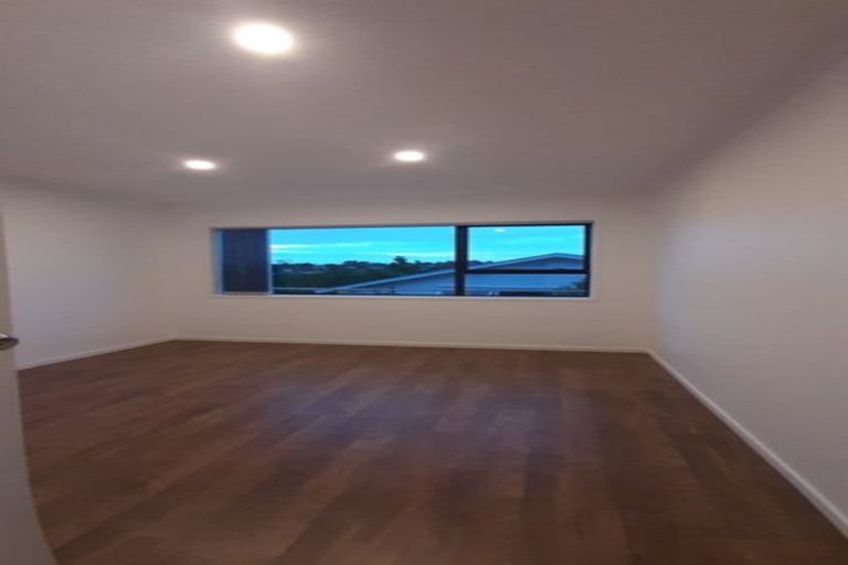 Photo of property in 43 Chequers Avenue, Glenfield, Auckland, 0629