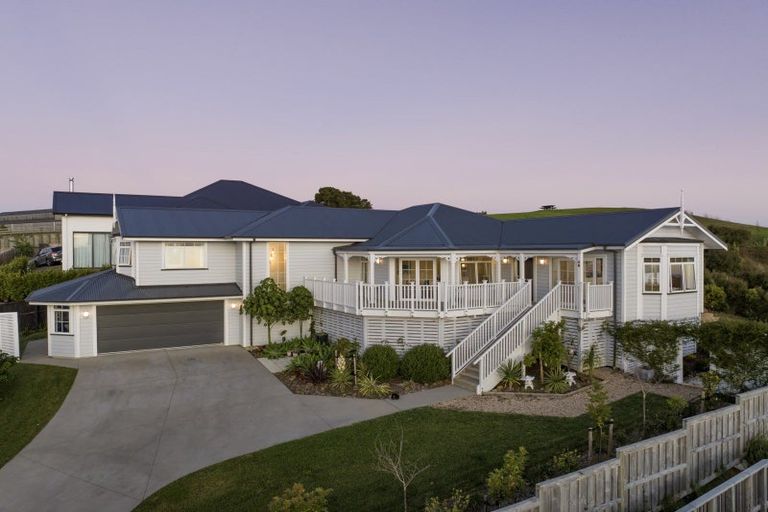 Photo of property in 56 Lisle Farm Drive, Pukekohe, 2120