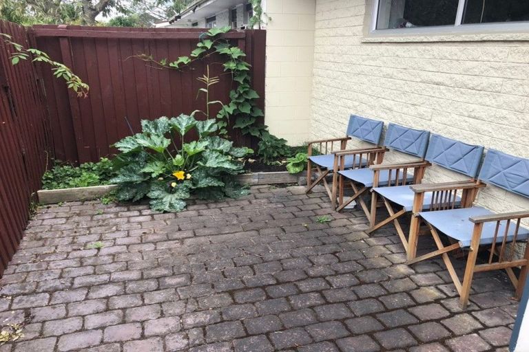 Photo of property in 70 Cutts Road, Russley, Christchurch, 8042