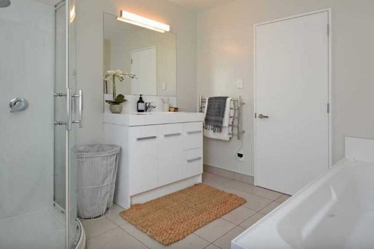 Photo of property in 1 Longueval Lane, Broomfield, Christchurch, 8042