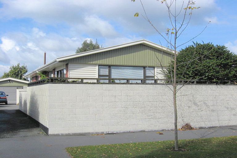 Photo of property in 3 Parkinson Place, Ilam, Christchurch, 8041