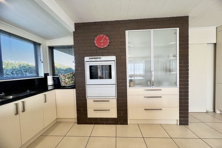 Photo of property in 24 Falcon Street, Newfield, Invercargill, 9812