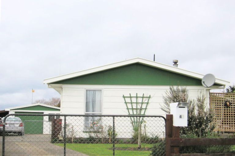 Photo of property in 47 Dewe Avenue, Feilding, 4702