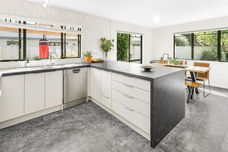 Photo of property in 14 Ernest Road, Fairview Downs, Hamilton, 3214