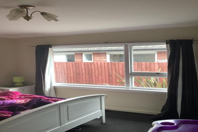 Photo of property in 1/25 Hills Road, Edgeware, Christchurch, 8013