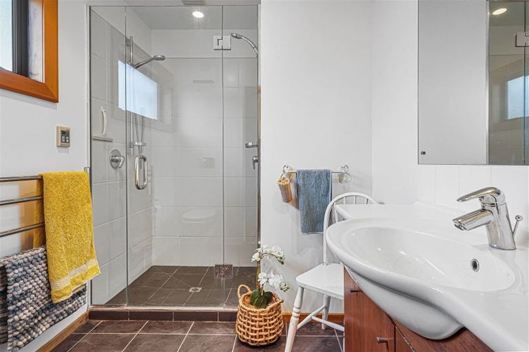 Photo of property in 1/115 Nayland Street, Sumner, Christchurch, 8081