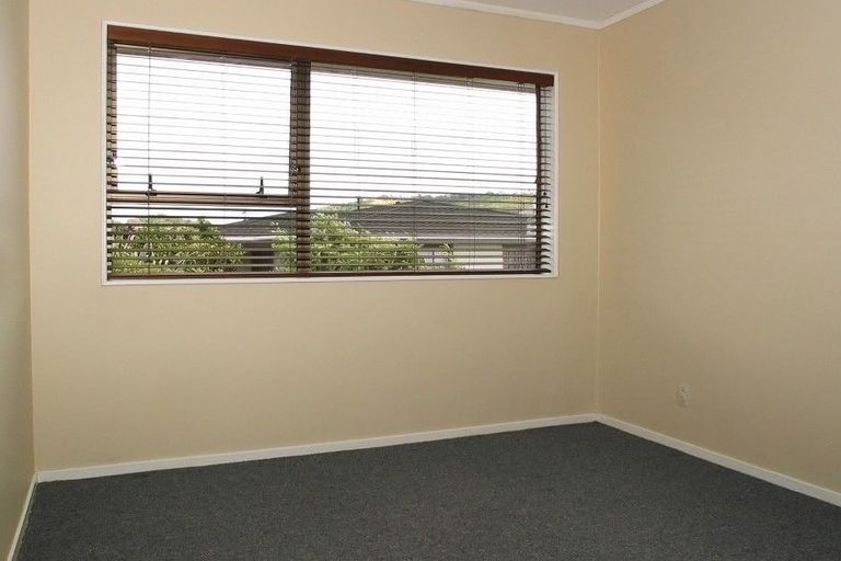 Photo of property in 60 Leeward Drive, Whitby, Porirua, 5024