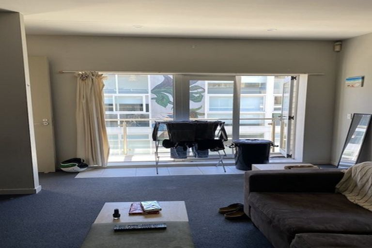 Photo of property in 16 Austin Street, Mount Victoria, Wellington, 6011