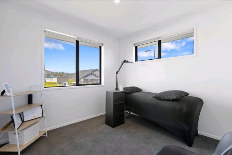 Photo of property in 18 Pioneer Crescent, Omokoroa, 3114