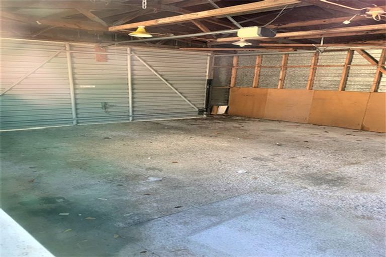 Photo of property in 38 Yearsley Place, Manurewa, Auckland, 2102