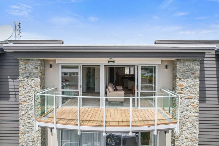 Photo of property in 307/252 Centreway Road, Orewa, 0931