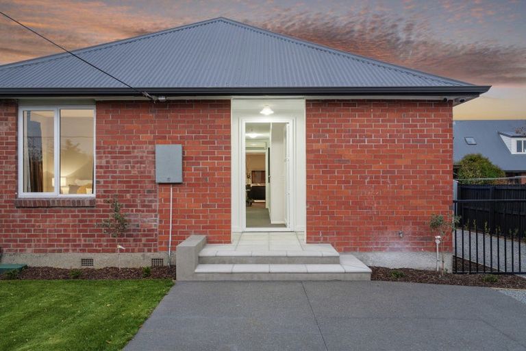 Photo of property in 56 Gilberthorpes Road, Hei Hei, Christchurch, 8042