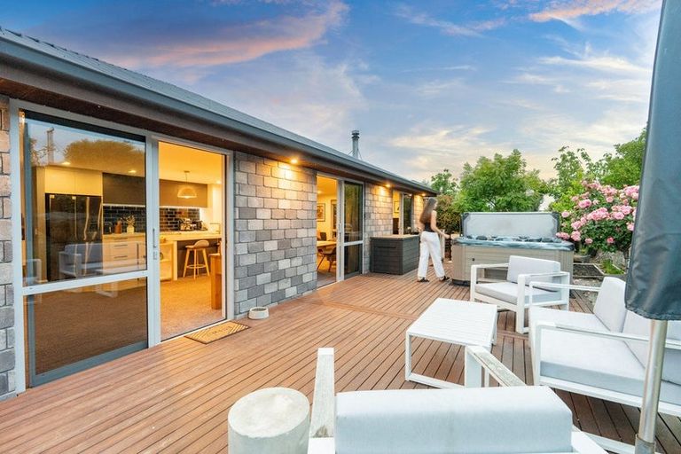 Photo of property in 18 Lancaster Lane, Waldronville, Dunedin, 9018