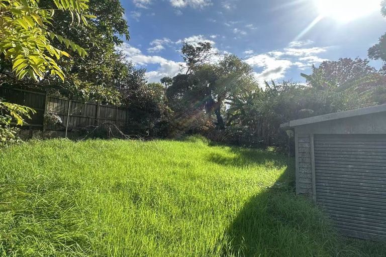 Photo of property in 3 Nandana Drive, Glen Eden, Auckland, 0602