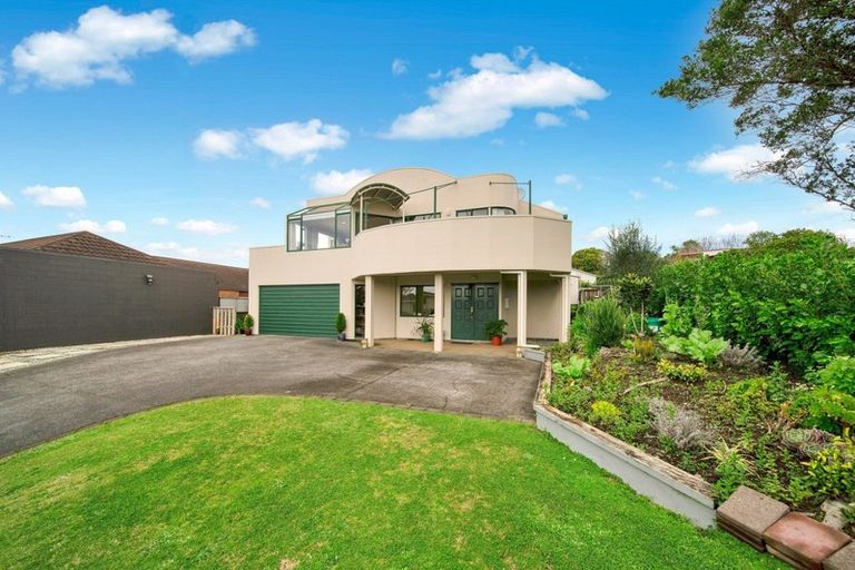 Photo of property in 50a Karina Road, Merrilands, New Plymouth, 4312