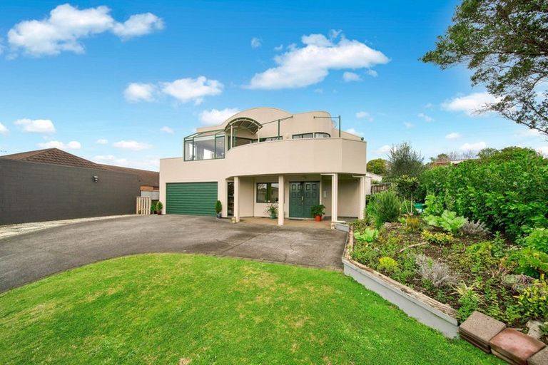 Photo of property in 50a Karina Road, Merrilands, New Plymouth, 4312