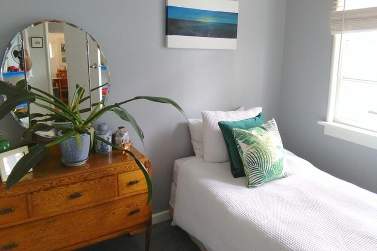 Photo of property in 247 Carrington Street, Vogeltown, New Plymouth, 4310