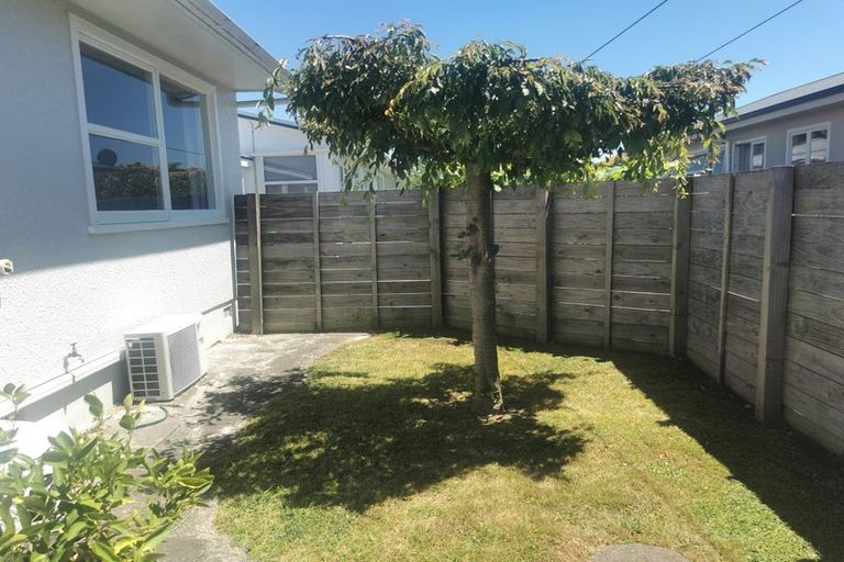 Photo of property in 1/1302 Caroline Road, Mayfair, Hastings, 4122