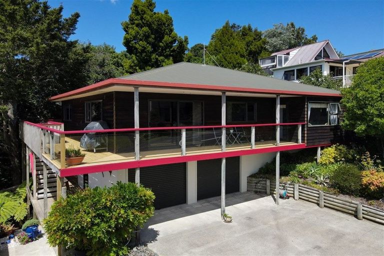 Photo of property in 98 Te Haumi Drive, Paihia, 0200