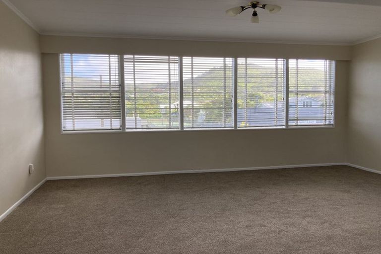 Photo of property in 229 Karori Road, Karori, Wellington, 6012