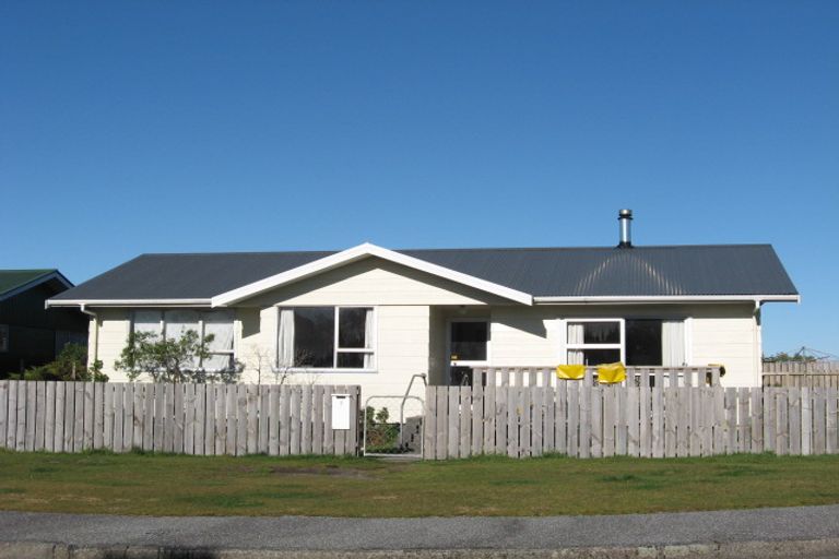 Photo of property in 1 Tudor Street, Hokitika, 7810