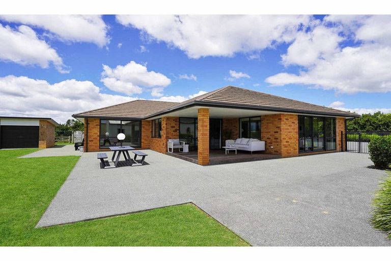 Photo of property in 26 Awhitu Road, Kerikeri, 0230