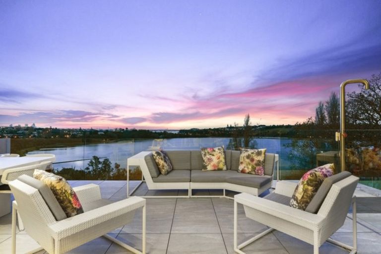 Photo of property in 5a Darwin Lane, Remuera, Auckland, 1050