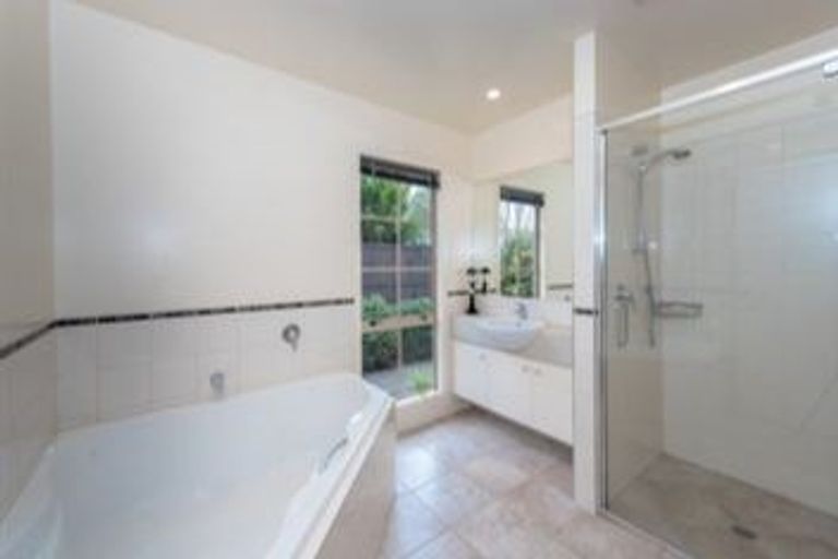 Photo of property in 6 Sovereign Place, Rototuna North, Hamilton, 3210