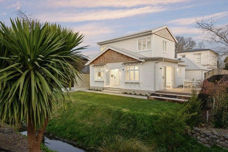 Photo of property in 24 Westminster Street, St Albans, Christchurch, 8014