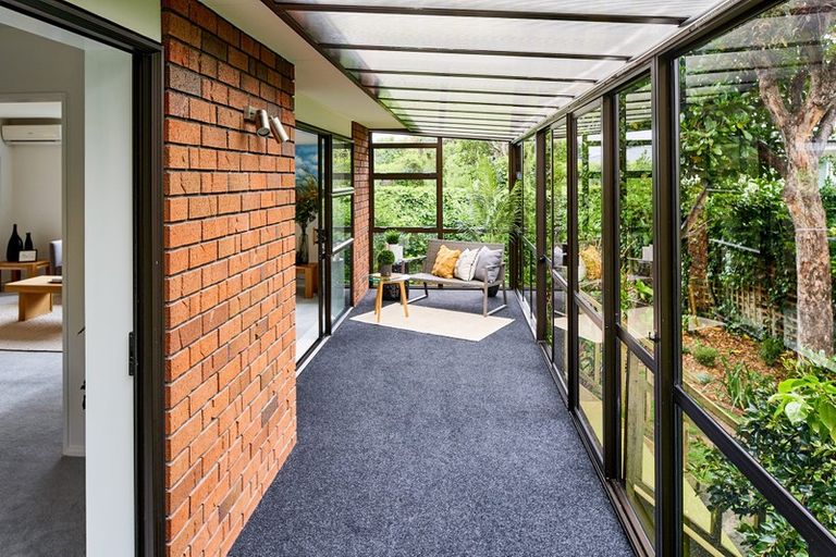 Photo of property in 1/372 Muritai Road, Eastbourne, Lower Hutt, 5013