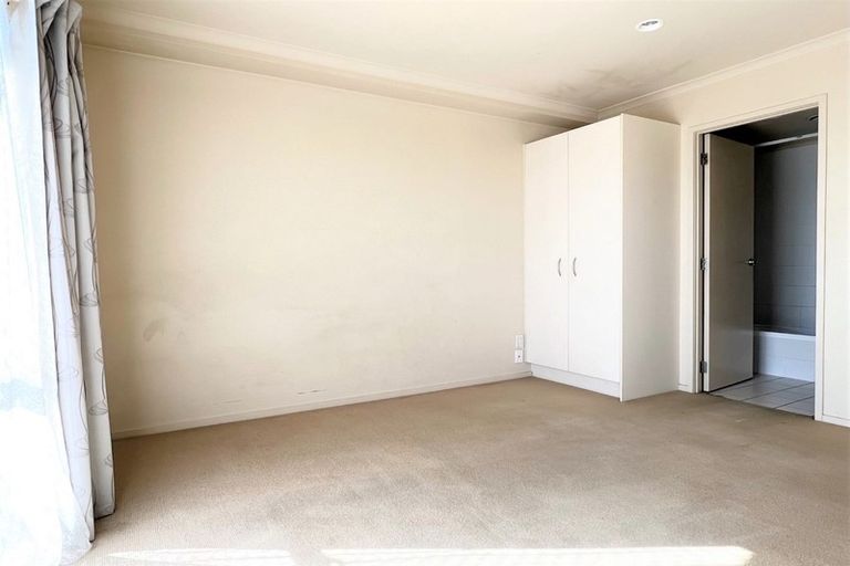 Photo of property in The Rennaissance, 1c/18 Ronwood Avenue, Manukau, Auckland, 2104