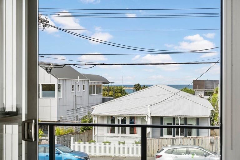 Photo of property in 4/20 Trent Street, Island Bay, Wellington, 6023