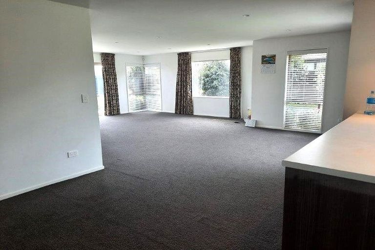 Photo of property in 7 Bamber Crescent, Halswell, Christchurch, 8025