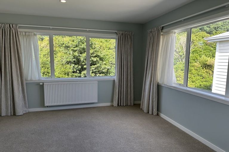 Photo of property in 6 Glide Lane, Whitby, Porirua, 5024