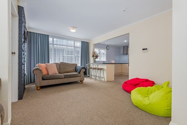 Photo of property in 10 Parkland Crescent, Terrace End, Palmerston North, 4410