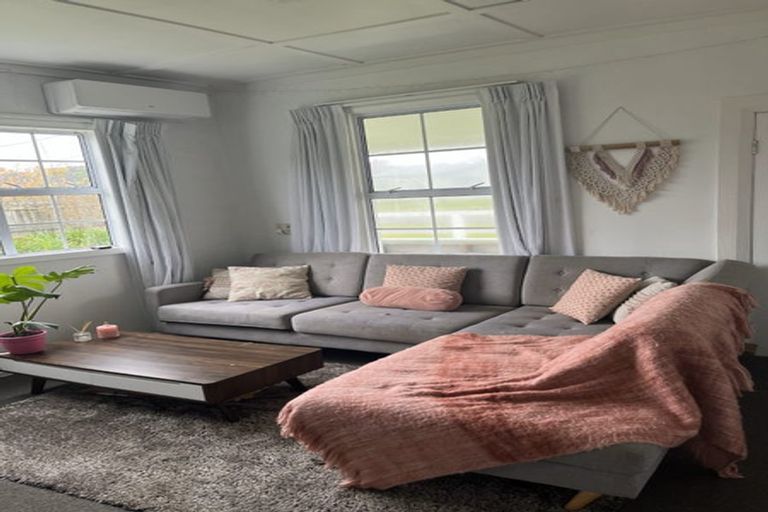 Photo of property in 26 Waimea Road, Waikanae Beach, Waikanae, 5036