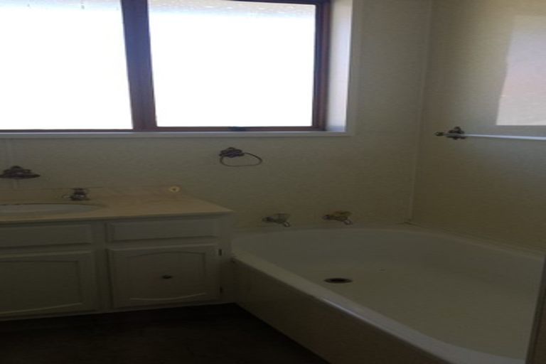 Photo of property in 4/3 Albert Street, Seaview, Timaru, 7910