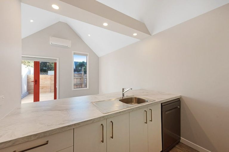 Photo of property in 90 Owen Street, Newtown, Wellington, 6021