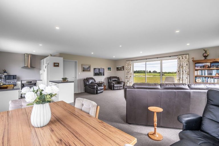 Photo of property in 93 Woodlands Cemetery Road, Woodlands, Invercargill, 9871