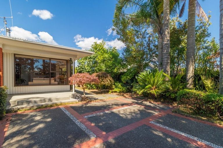 Photo of property in 6 Bowen Place, St Andrews, Hamilton, 3200