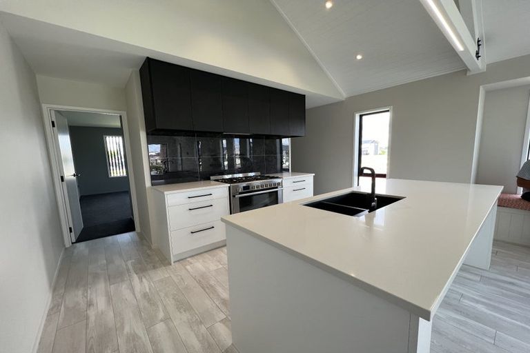 Photo of property in 28 William Paul Street, Cambridge, 3434