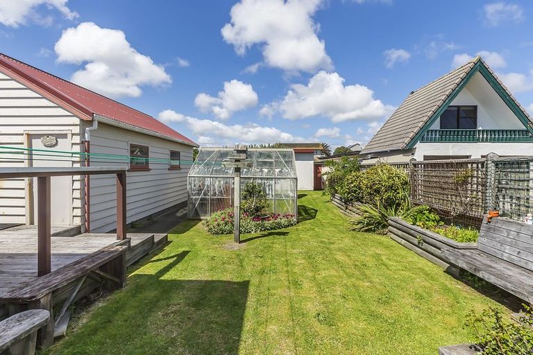 Photo of property in 12 Beach Road, Titahi Bay, Porirua, 5022